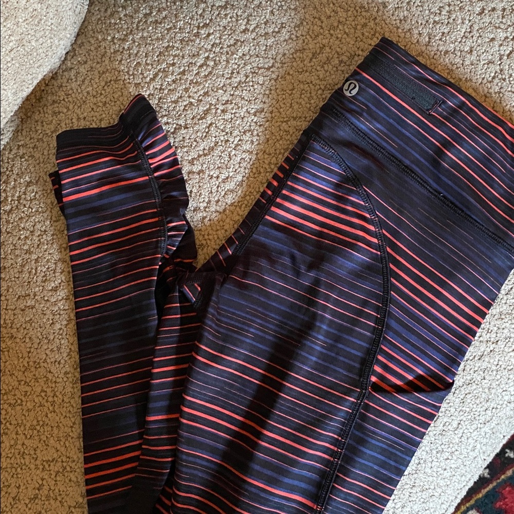 Lululemon Running Walking Speed Tight IV, size 6 - Picture 4 of 10